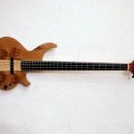 Basse électrique en Orme, Poirier, Erable manche Ebène Micro Delano « (…)